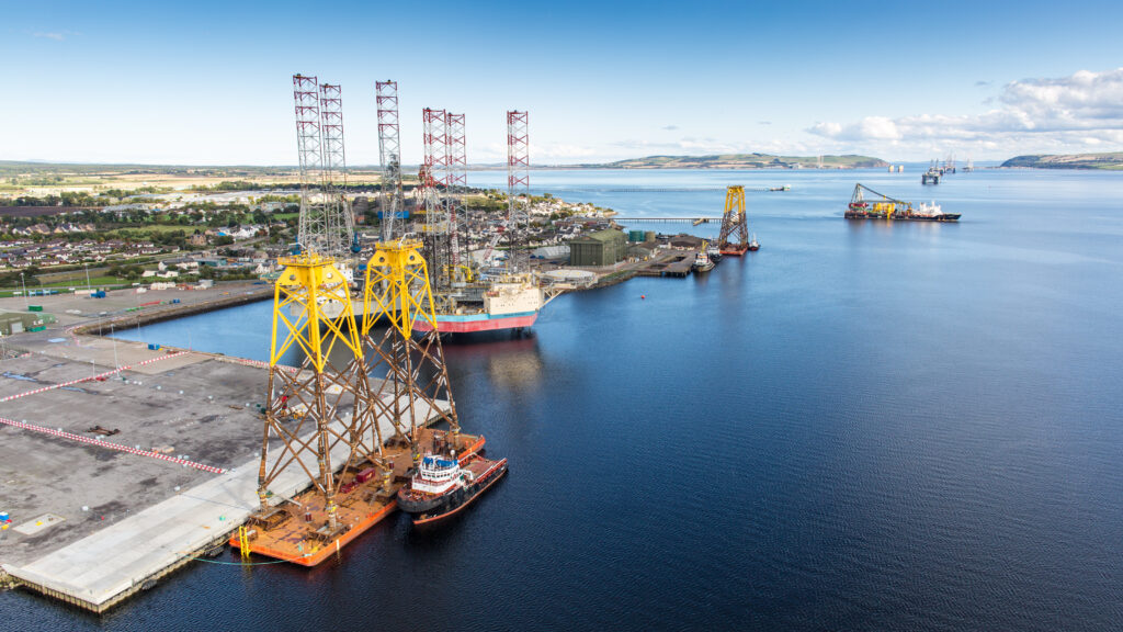 Port of Cromarty Firth signs historic green hydrogen MoU with Norwegian clean energy firm Gen2 Energy AS